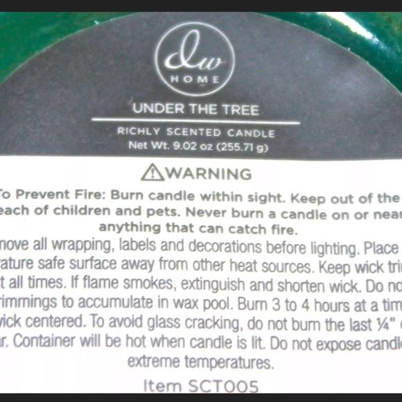 DW HOME CANDLE UNDER THE TREE RICHLY SCENTED NEW - Picture 4 of 4